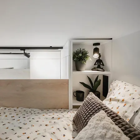 Brand New Light Apartmán